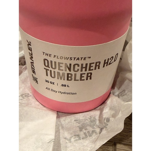 Stanley PINK PEONY 30 oz Flowstate Quencher H2.0 Tumbler **IN HAND** New In Box - Picture 3 of 6